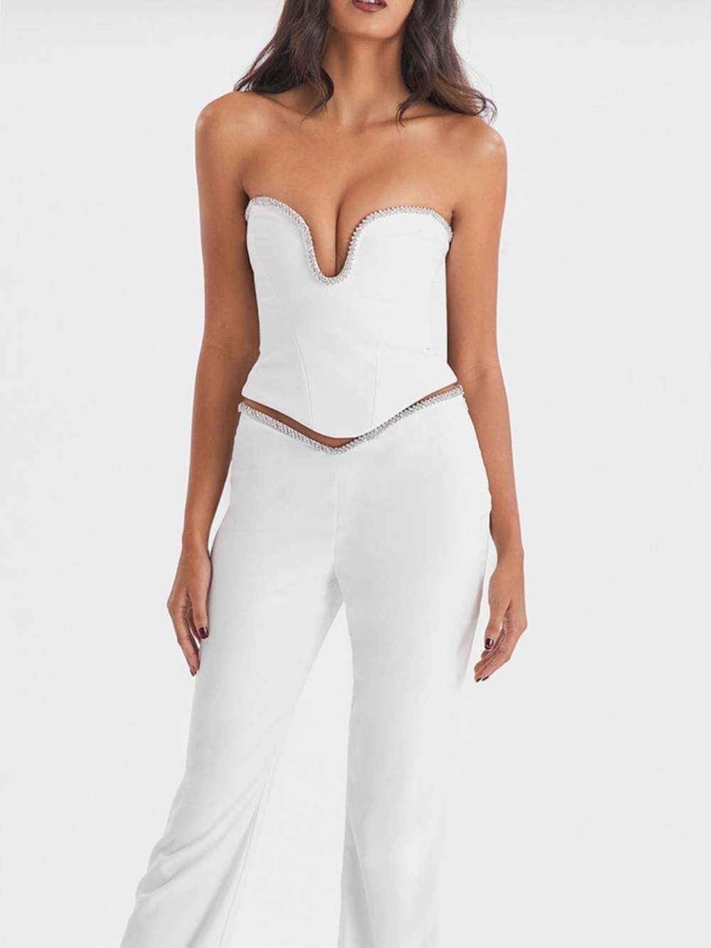 Mistress Rocks  $89 NWOT PTP 19  IVORY CRYSTAL TRIMMED CORSET